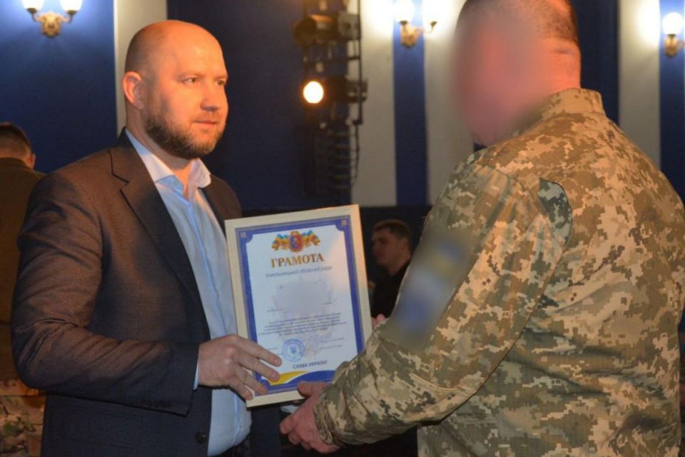 Військовослужбовців Хмельниччини привітали із Днем Збройних Сил України (ФОТО)