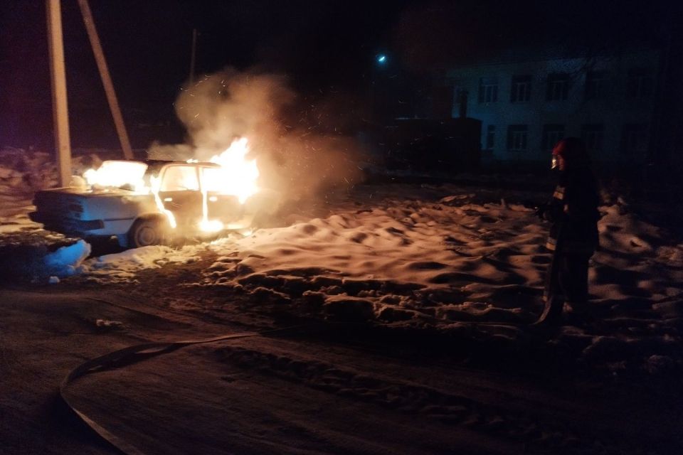 На Шепетівщині згорів автомобіль