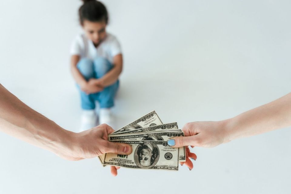 За несплату аліментів мешканця Хмельниччини відправили за грати