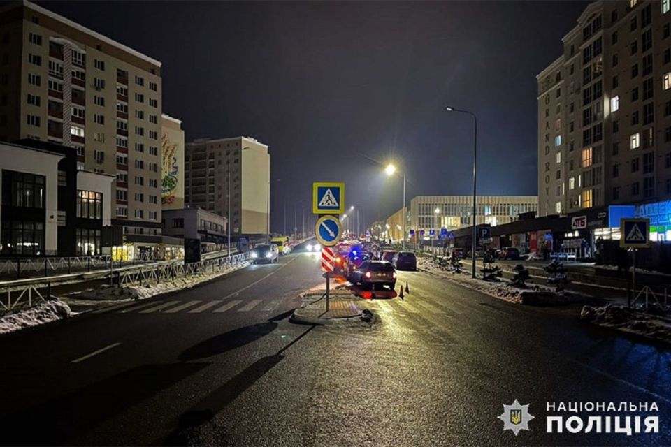 У Хмельницькому на «зебрі» авто збило жінку