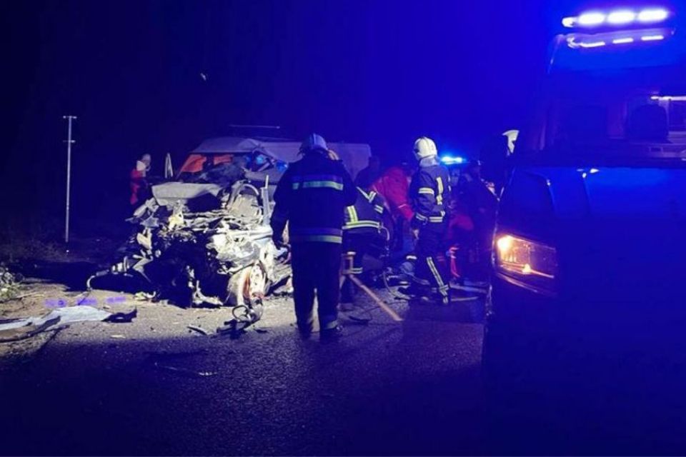 Загинув дорослий та двоє дітей: на Хмельниччині сталась смертельна ДТП