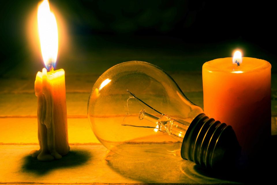 Чи можуть запроваджувати графіки відключень у будинках, які постійно зі світлом