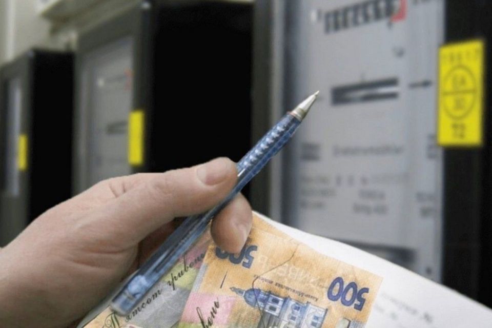 Як змінилася вартість електроенергії на Хмельниччині після російських обстрілів