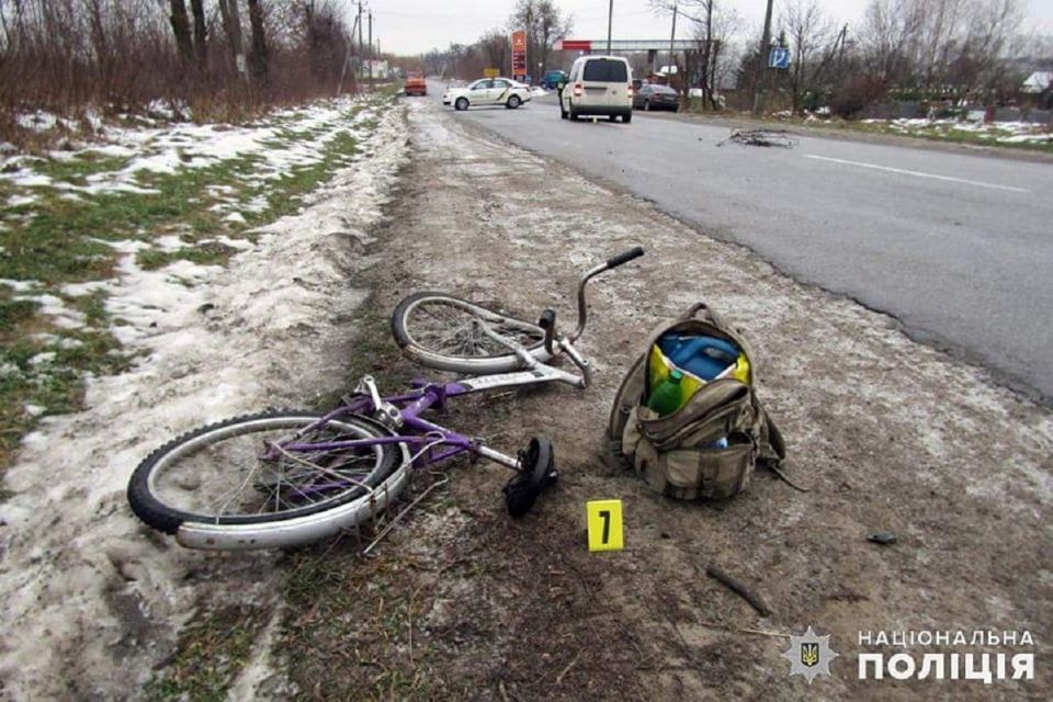Смерть на дорозі: у ДТП на Шепетівщині загинув велосипедист