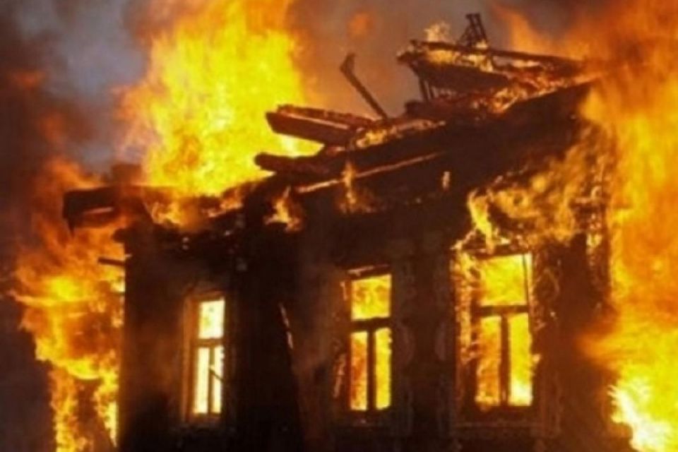 Під час пожежі загинули двоє людей: 29-річний чоловік та 85-річна жінка