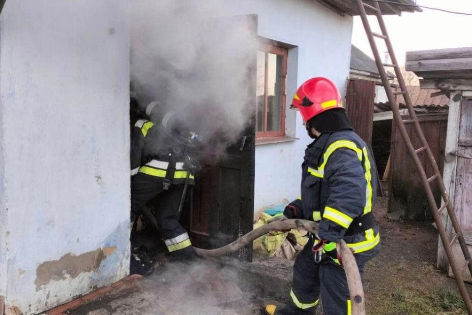 Під час пожежі через недопалок загинула 38-річна жінка