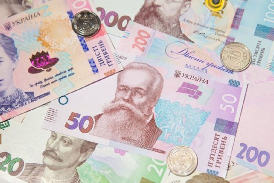 Паперові гривні з 1 січня замінять монетами: які саме