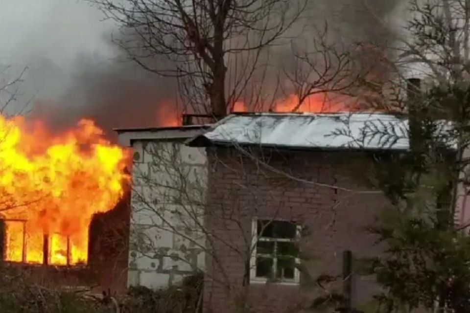 За добу на Хмельниччині сталося 4 пожежі: горіли будинки та гараж