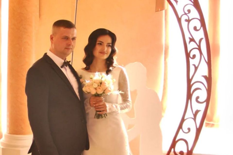 “Зрозуміла, що він — мій назавжди”. На День закоханих у Хмельницькому побралися 20 пар