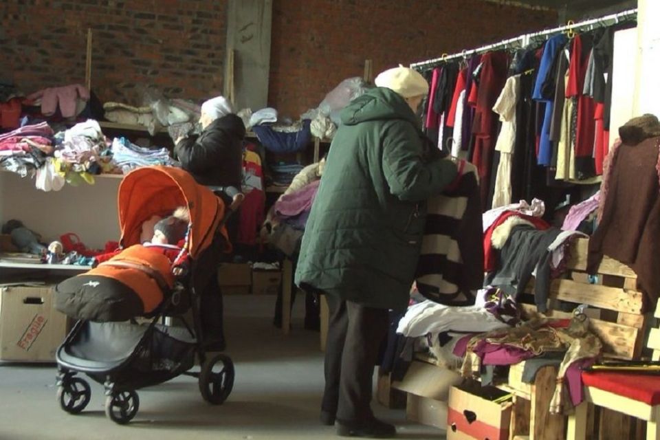 У Хмельницькому можна отримати одяг й взуття безкоштовно. Як і де