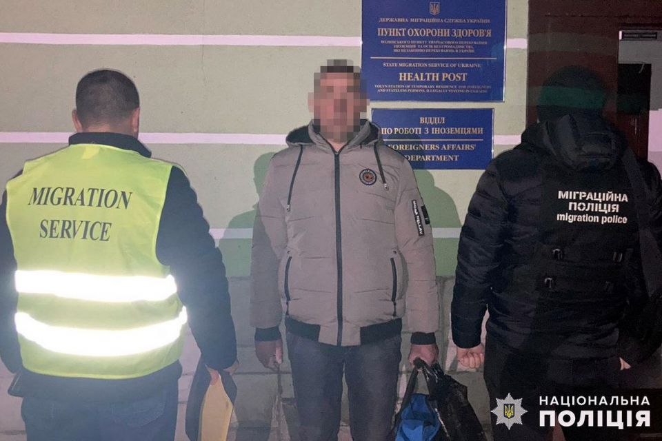 Хмельницькі правоохоронці затримали нелегала з Білорусі