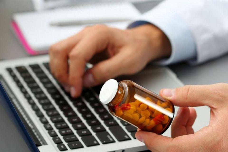Із 1 квітня аптеки Хмельниччини продаватимуть рецептурні ліки за е-рецептом