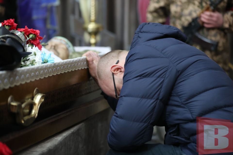 «Були руки від Бога». Попрощалися з хмельницьким військовим Юрієм Леськовим
