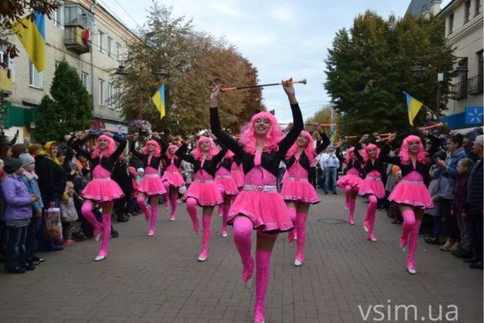 Шоу дронів та концерти: яким був День міста в Хмельницькому у минулі роки