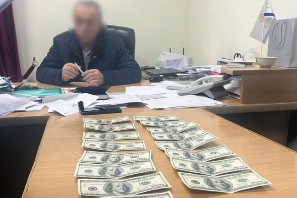 Затриманого на хабарі Паламарчука відпустили після внесення застави