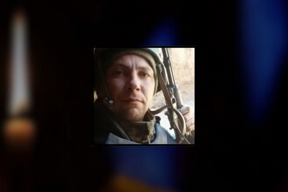 Рідним воїна Руслана Маліновського з Хмельниччини вручили його посмертну нагороду