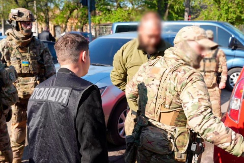 Нацполіція викрила масштабну мережу нарколабораторій: затримали 66 «ділків»
