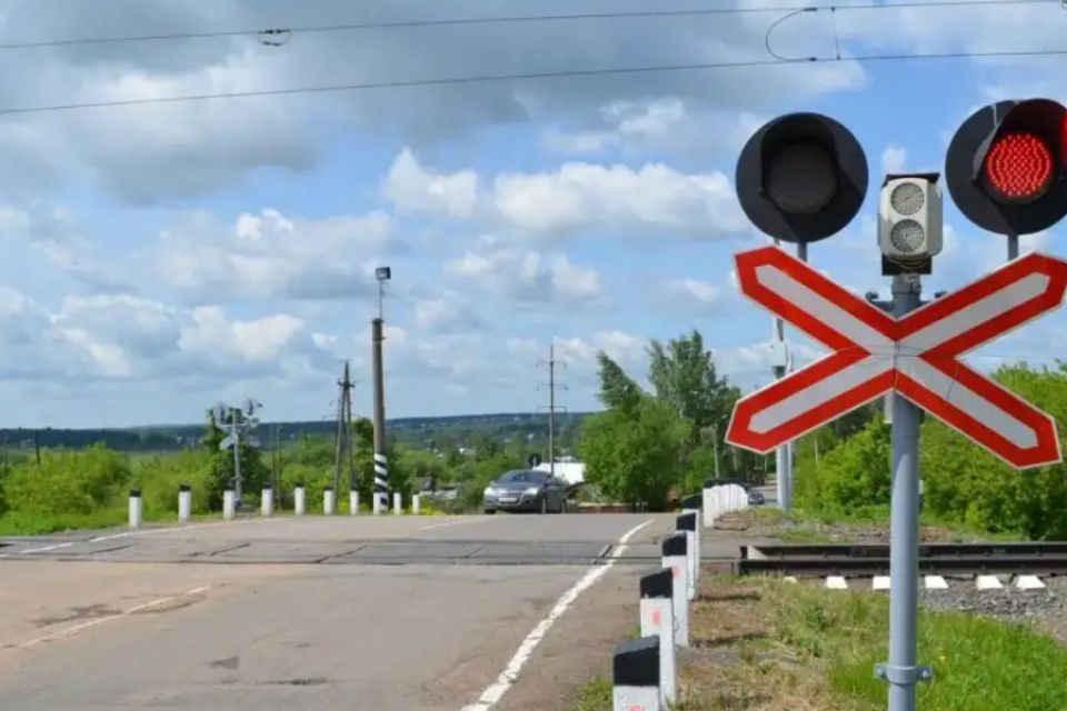 У Хмельницькому районі буде перекрито залізничний переїзд: деталі