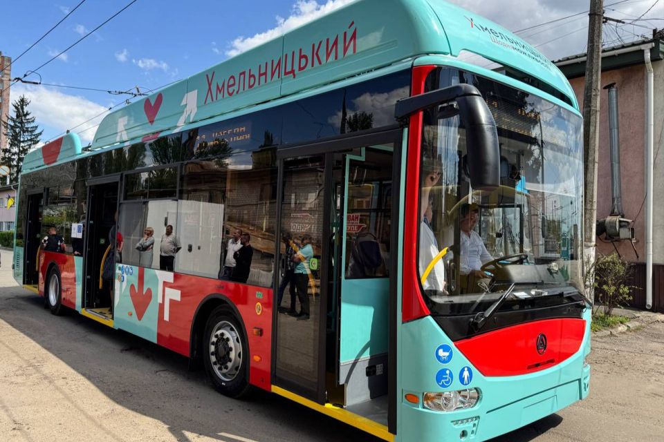 Змінять рух тролейбусів 1 липня у Хмельницькому
