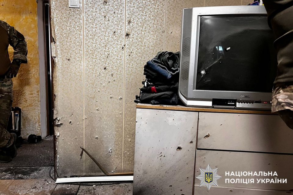 На Зарічанській чоловік підірвав гранату у квартирі: деталі