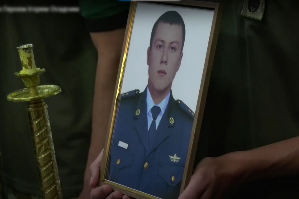 У Хмельницькому попрощалися з загиблим прикордонником Ігорем Осадчим