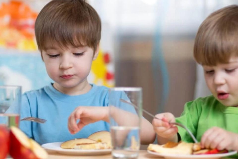 Нова роздача продуктів для ВПО в Хмельницькому:  хто і де може її отримати