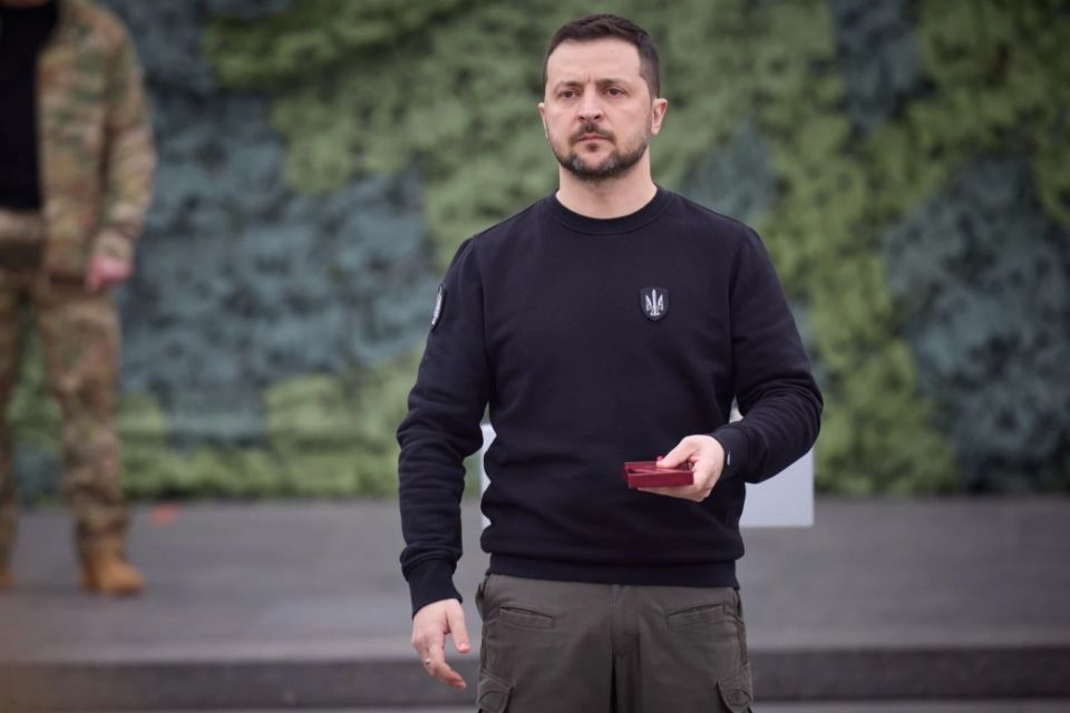 Зеленський відзначив медиків та аграрія з Хмельниччини