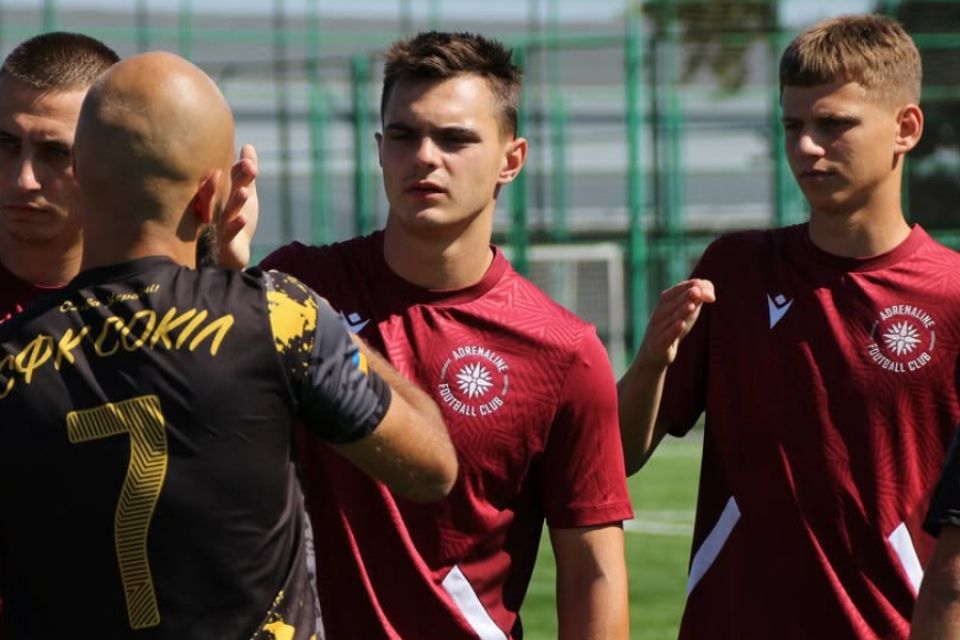 Хмельничани вилетіли з кубка України з футболу