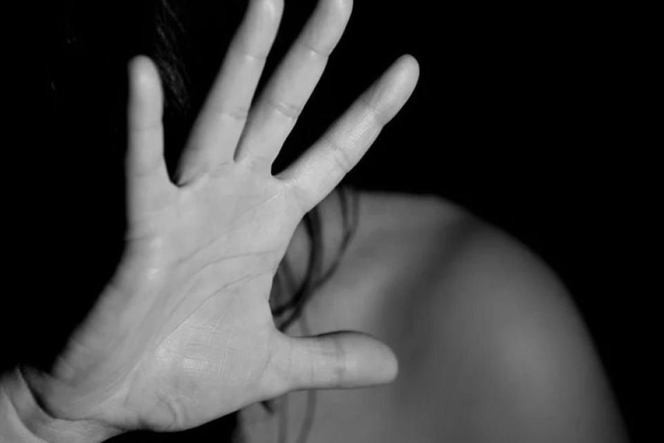 На Хмельниччині дівчина сіла в авто до незнайомця — стала жертвою сексуального насильства