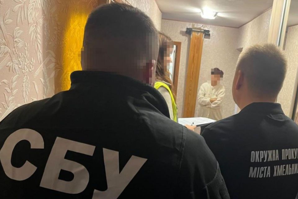 Затримали хмельничанку, яка продавала інвалідність для дітей