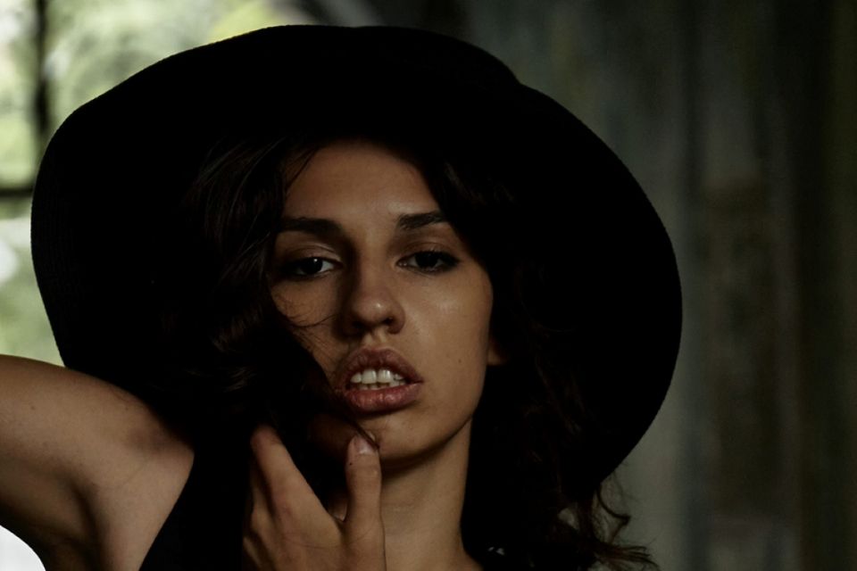 «Спробуй купи мене» та інші хіти співачка і блогерка LELY45 у п’ятницю заспіває у Хмельницькому (новини компаній)