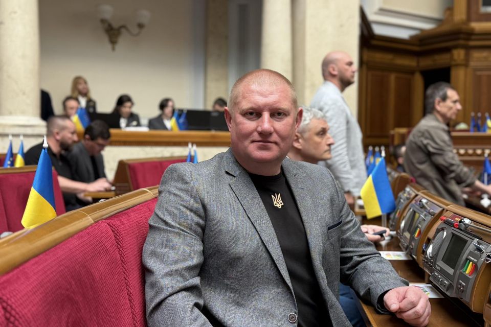 Дружина хмельницького нардепа Ватраса і замовлення на 3,4 мільйона: розповідає деталі