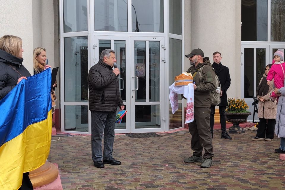 Після двох років полону додому повернувся захисник Сергій Оберман