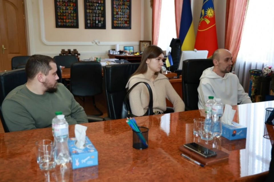 «Принижувала волонтерів»: як покарали директорку департаменту після скарг