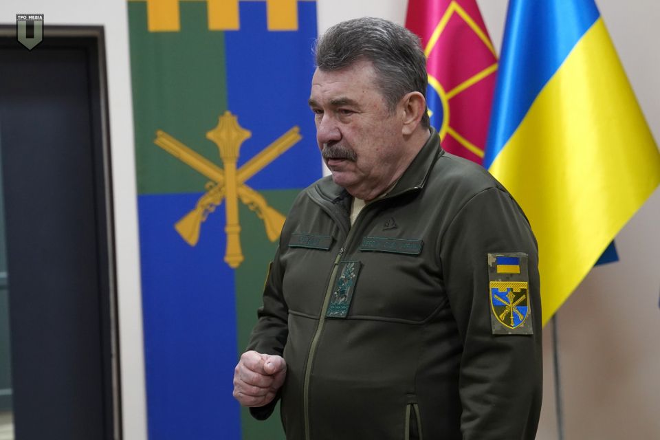 Ексміністра оборони з Хмельниччини звільнили з ЗСУ після скандалу: деталі