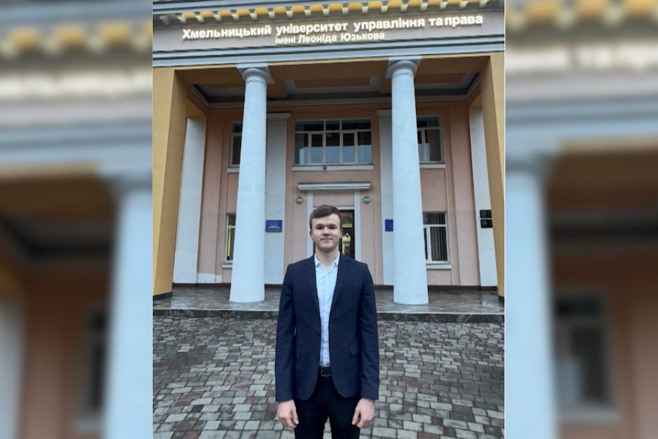 Першокурсник Хмельницького університету отримуватиме президентську стипендію