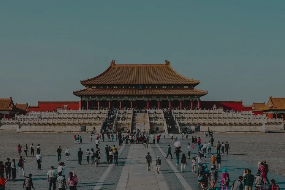 Як українцям оформити візу в Китай у 2026 році та не збожеволіти від паперів (новини компаній)