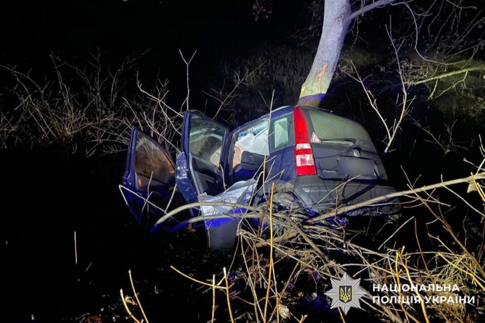 У Хмельницькому районі водійка зʼїхала у кювет: її ушпиталили
