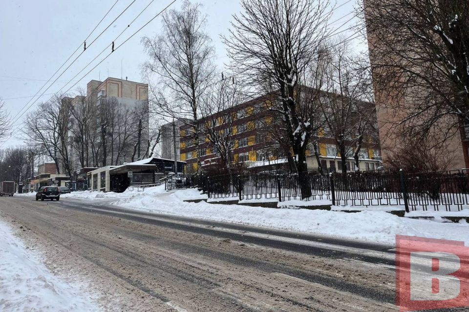 Чому Хмельницький не скрізь почистили від снігу? Пояснення комунальників