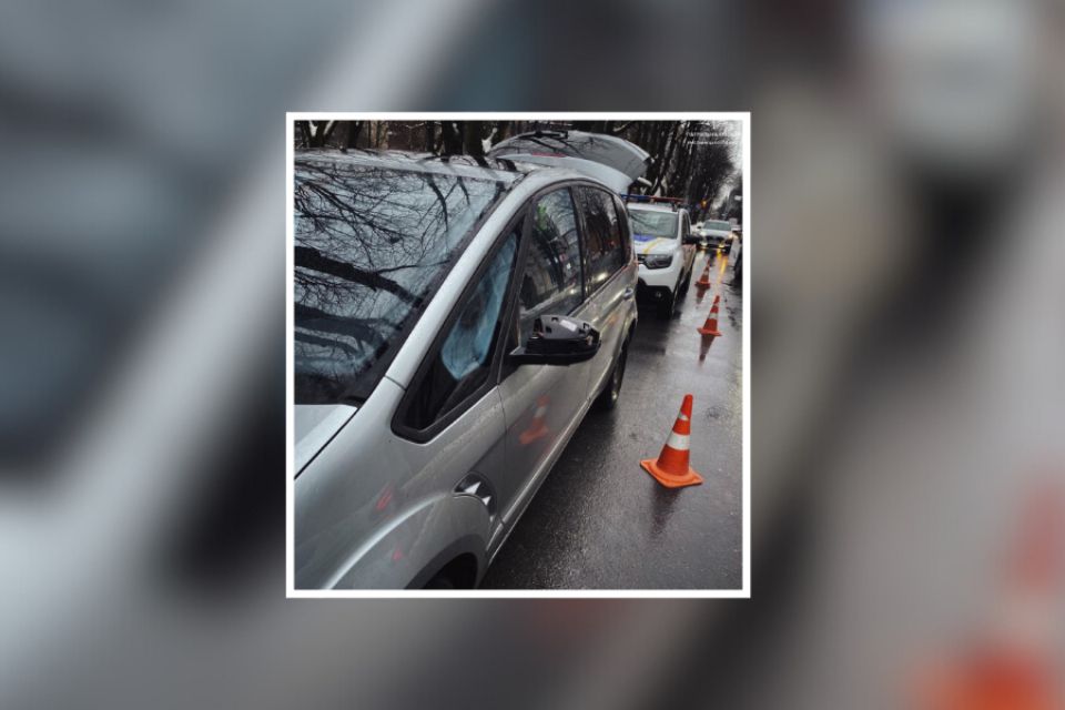 Хмельничанка вчинила аварію у центрі і зникла. Її розшукали