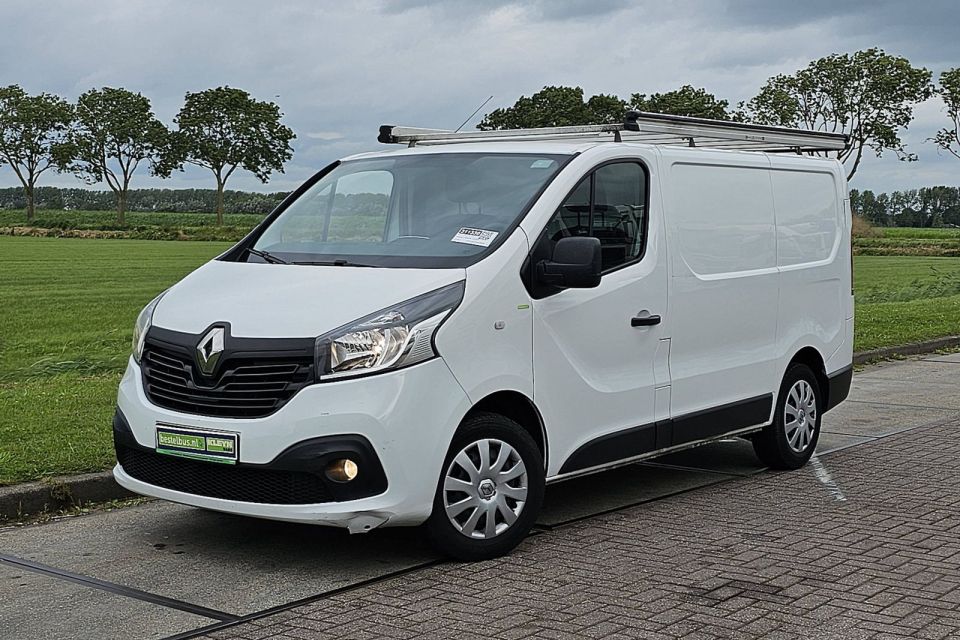 Навіщо «Електротрансу» «Renault Trafic» за 1,8 мільйона? Ми дізналися