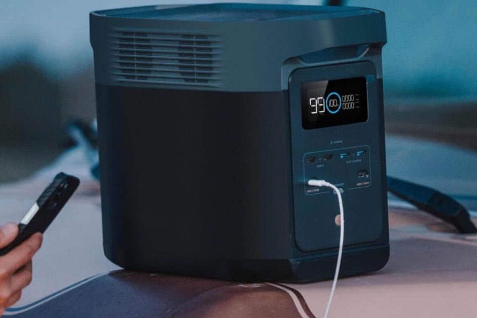 Шахраї заробляють на відключеннях світла на Хмельниччині: подробиці схем від поліції