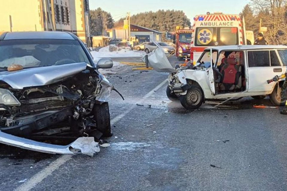 У Славуті внаслідок ДТП травмувався водій