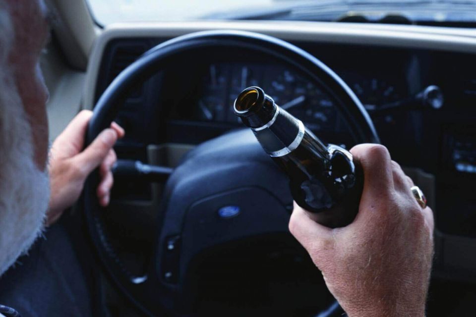 П’яний і без прав: у Хмельницькому патрульні зупинили водія