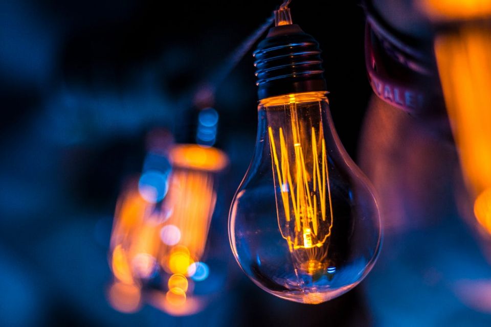 Планові відключення світла у Хмельницькому на 24 березня