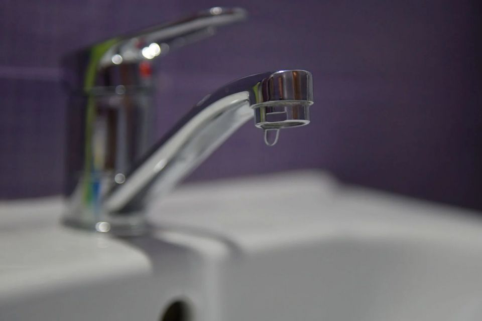 У Хмельницькому відключать воду на 13 вулицях 27 березня: адреси