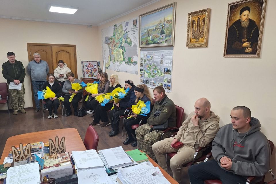 Посмертні нагороди Героям: у Старокостянтинівській громаді відзначили захисників