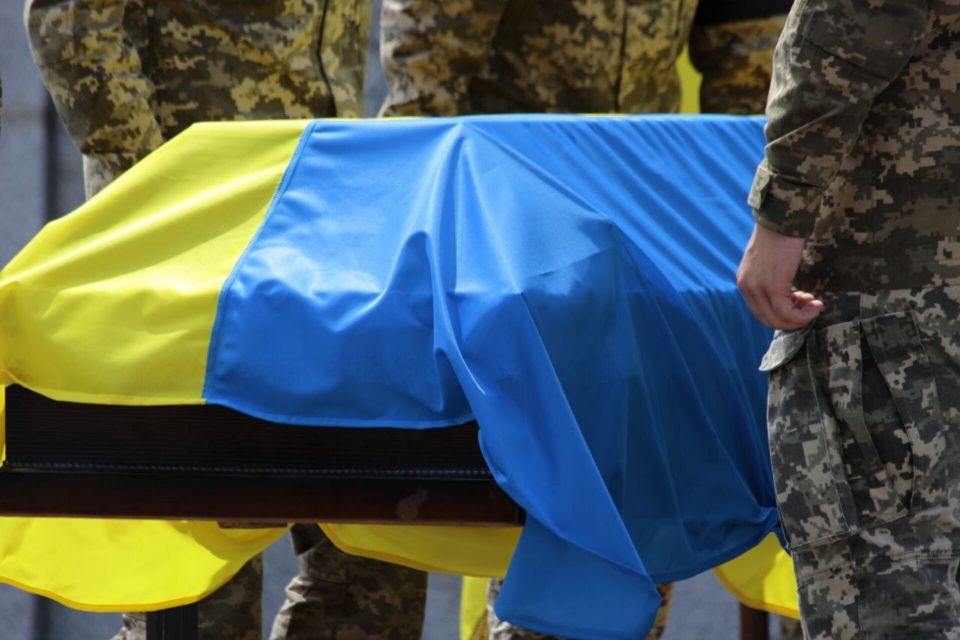 У Хмельницькому попрощаються з двома захисниками: Віталієм П’ятаком та Андрієм Семенюком