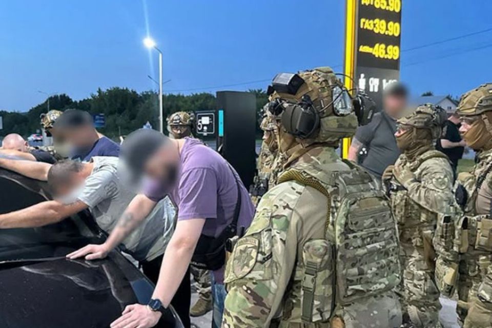 На Хмельниччині викрили схему переправлення військовозобов’язаних за кордон: деталі