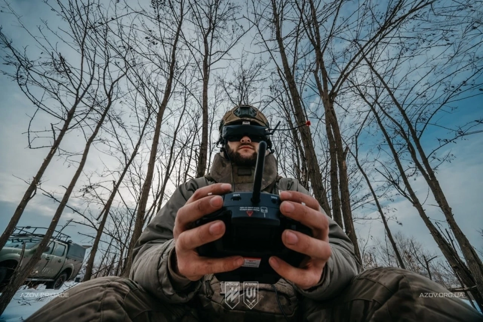 Рекрутинговий центр у Хмельницькому: як добровольці починають шлях до «Азову» (новини компаній)